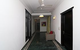 Hotel O Royal Grand Near Chhatrapati Shivaji International Airport
